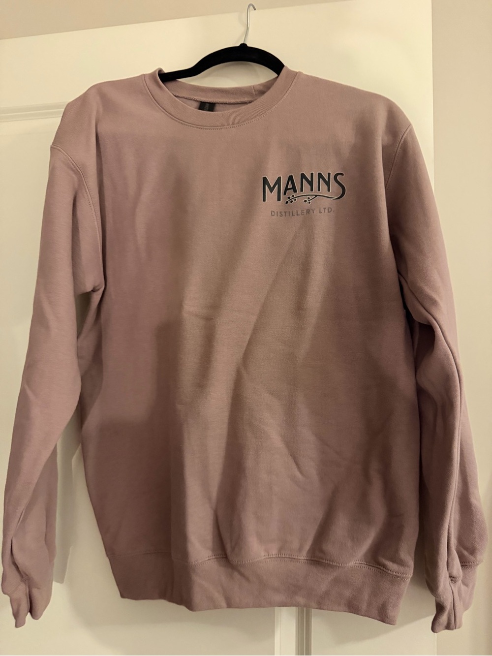 Manns Distillery Women's Crewneck Sweater — Dusty Mauve